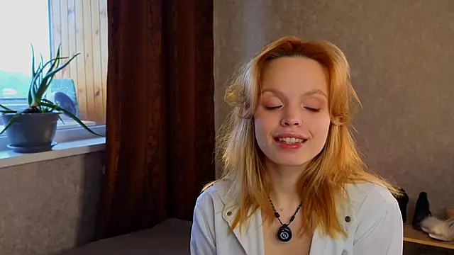 sinteas online show from April 19, 2026, 11:09 am