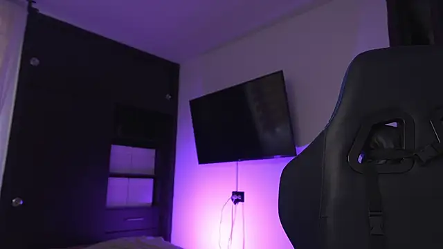  morghan  online show from February 16, 2026, 8:05 pm