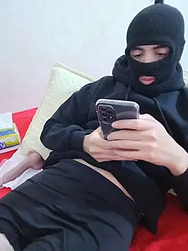 arabqueen online show from December 16, 2025, 11:32 pm