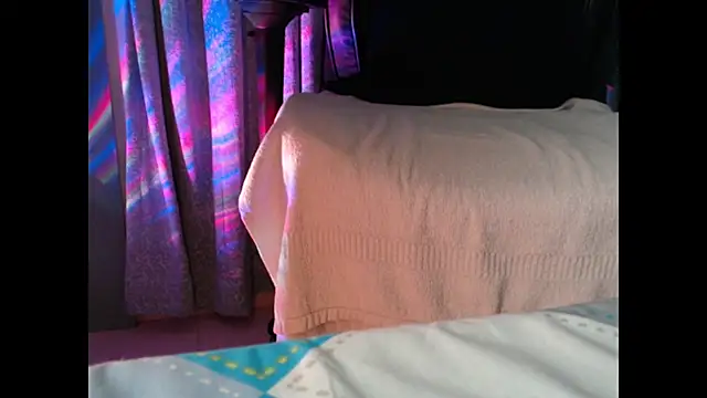 CuteRhea69 online show from February 6, 2026, 1:14 pm