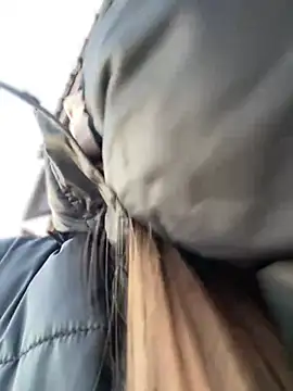 KrisMagnoly online show from February 19, 2025, 2:44 pm