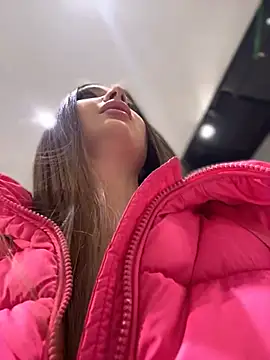 KrisMagnoly online show from January 9, 2026, 5:04 pm