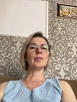 Snapshot of sensualEmilia chatting on June 11, 2026, 9:07 am sensualEmilia online show from June 11, 2026, 9:07 am