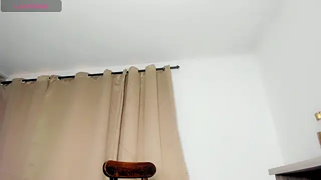 Genesis Sandoval online show from March 29, 2026, 7:03 pm