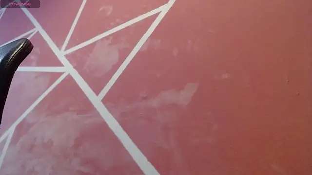 valentina angel online show from November 10, 2025, 6:29 pm