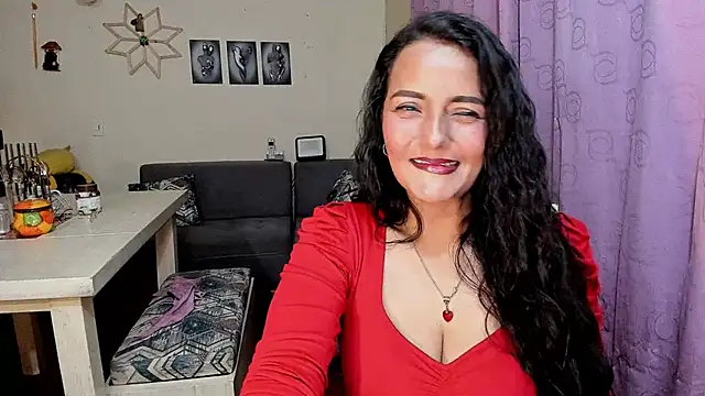 emma luxy online show from April 30, 2026, 1:23 am