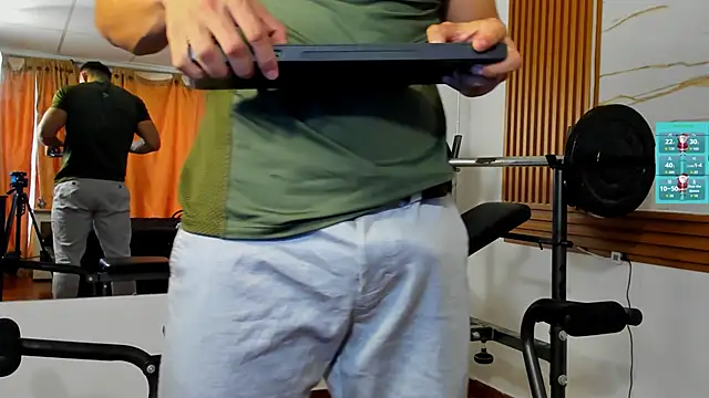 ChoreyTaiylor online show from December 17, 2025, 2:56 pm