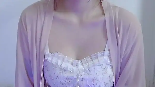 EmmySweet- online show from May 4, 2026, 5:47 am