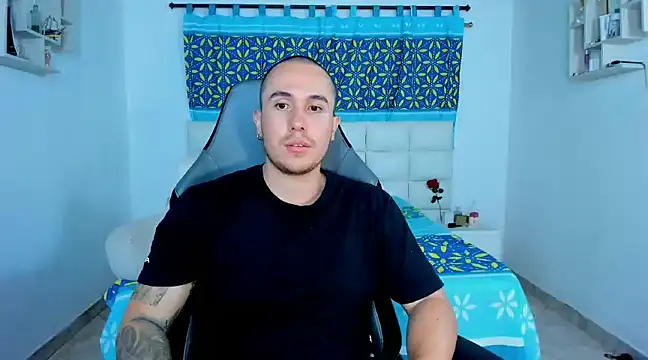 juan  jimenez online show from January 26, 2025, 3:17 am