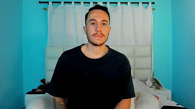 juan  jimenez online show from November 20, 2025, 9:47 pm