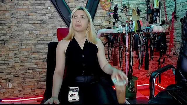 Liltildeman moon online show from November 9, 2025, 1:59 am