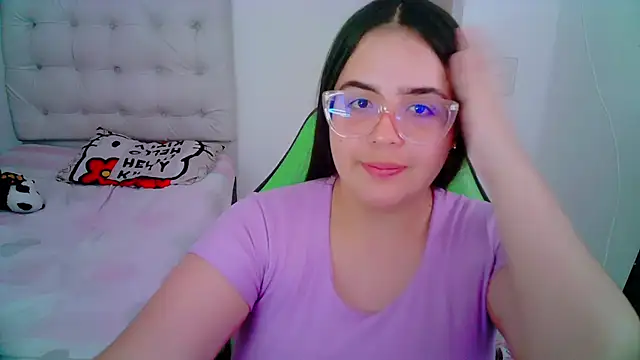 Snapshot of _alicia_z chatting on December 27, 2024, 11:42 pm alicia z online show from December 27, 2024, 11:42 pm