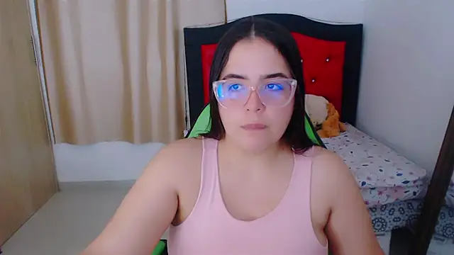 Snapshot of _alicia_z chatting on December 29, 2024, 6:16 pm alicia z online show from December 29, 2024, 6:16 pm