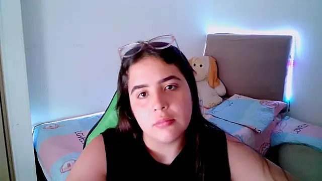 Snapshot of _alicia_z chatting on February 19, 2025, 6:10 pm alicia z online show from February 19, 2025, 6:10 pm