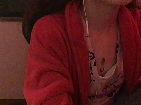 YumieCp online show from February 23, 2025, 9:33 am