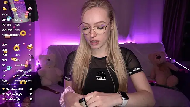 AmandaFiree online show from December 14, 2024, 5:25 pm