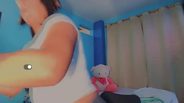 catalinabrawn1 online show from April 7, 2026, 9:59 pm