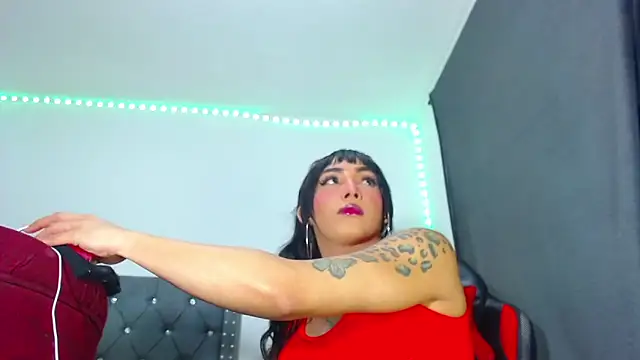 Snapshot of party_aass chatting on January 9, 2025, 2:11 am party aass online show from January 9, 2025, 2:11 am