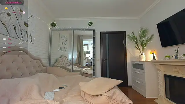 Oh Julie online show from February 20, 2025, 9:55 am