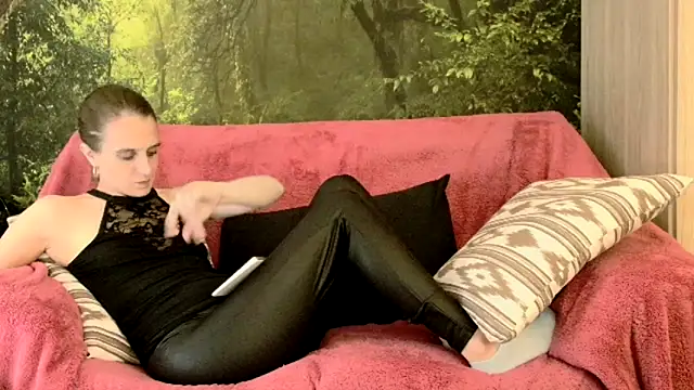 LadyChantale online show from February 17, 2025, 7:53 pm