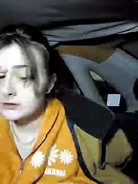 Snapshot of Snowbunnycake_131 chatting on December 4, 2024, 10:41 pm Snowbunnycake 131 online show from December 4, 2024, 10:41 pm