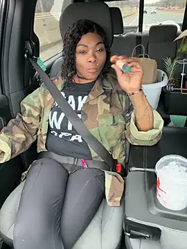 HaloRodeoLover2 online show from March 6, 2026, 9:11 pm