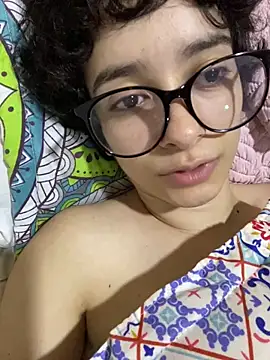  Lunnaa  online show from March 9, 2026, 3:32 am