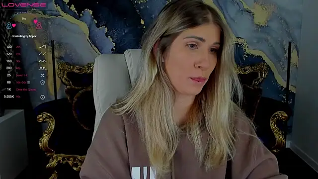 CassandraGood online show from December 9, 2024, 8:54 pm