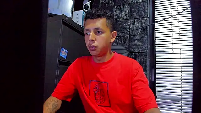 Snapshot of boy_bigcock24cm chatting on June 4, 2026, 11:33 pm boy bigcock24cm online show from June 4, 2026, 11:33 pm