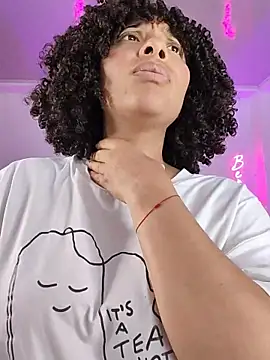 DannaBerry online show from November 18, 2025, 3:05 pm