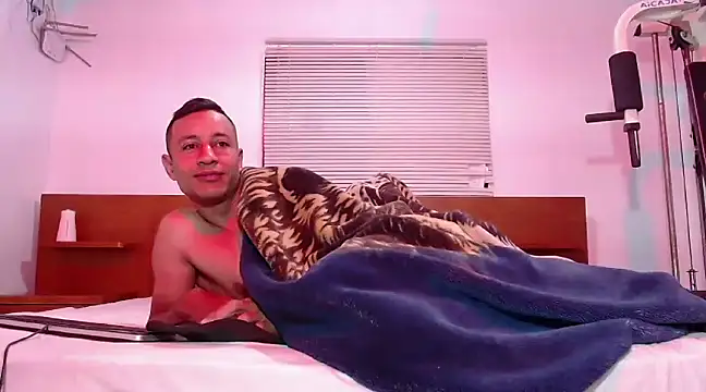 Maik James online show from February 6, 2025, 8:39 am