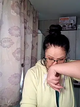 x  KHALEESI  x online show from November 6, 2025, 12:06 pm