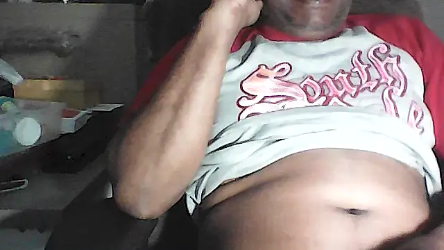 Josuasl2021 online show from April 15, 2026, 1:29 pm