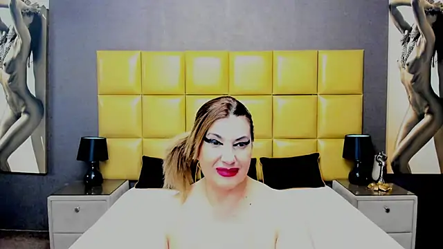 Snapshot of KiraLeila chatting on February 26, 2025, 3:10 am KiraLeila online show from February 26, 2025, 3:10 am
