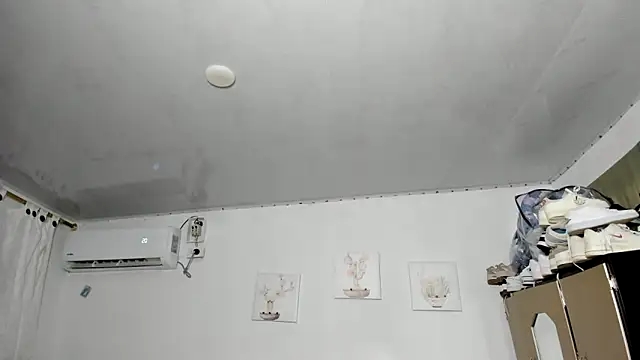 venuxwilliam online show from September 12, 2025, 6:19 pm