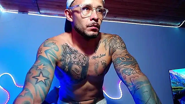 Snapshot of sebastian_horny chatting on October 15, 2025, 8:36 am sebastian horny online show from October 15, 2025, 8:36 am