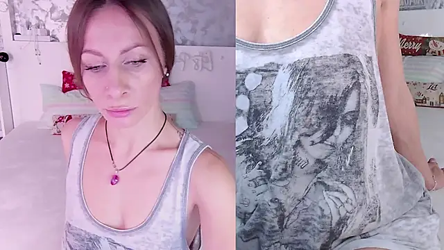 Snapshot of MirandaHobbs chatting on December 3, 2024, 8:27 am MirandaHobbs online show from December 3, 2024, 8:27 am