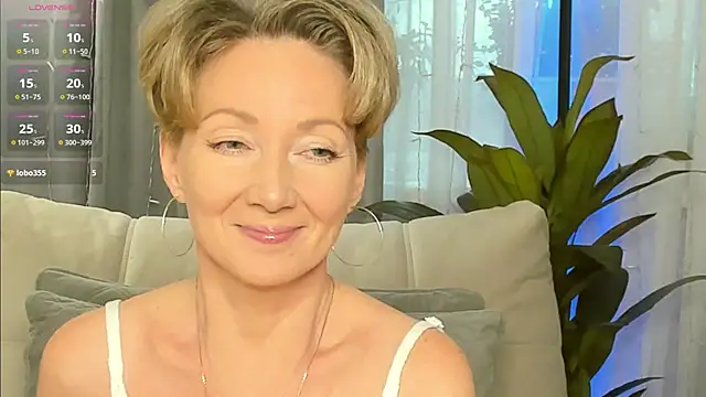 AkexandraFix online show from February 20, 2026, 2:06 pm