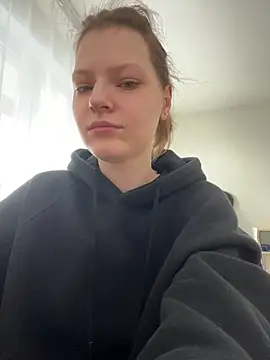 MaryHiggins online show from April 8, 2026, 7:52 am