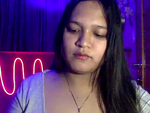 EmpressYna online show from October 19, 2025, 4:18 pm