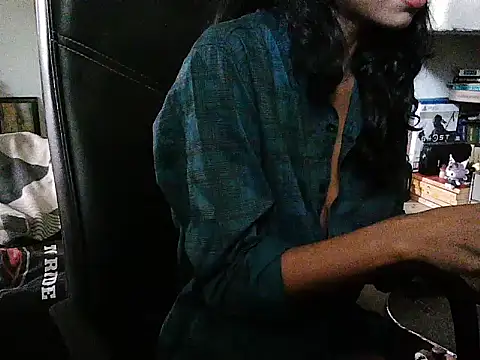 exude diya online show from October 13, 2025, 4:56 am