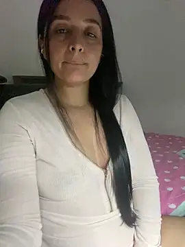 Snapshot of vellaAngel chatting on December 11, 2024, 4:18 am vellaAngel online show from December 11, 2024, 4:18 am