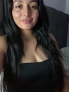 Snapshot of vellaAngel chatting on December 15, 2024, 3:45 am vellaAngel online show from December 15, 2024, 3:45 am