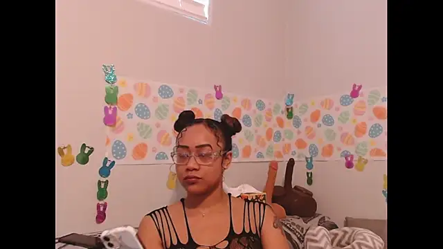 RylHoneyy online show from March 29, 2026, 12:54 am