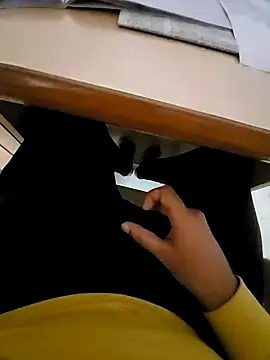 Snapshot of vansh1802 chatting on January 6, 2025, 1:08 pm vansh1802 online show from January 6, 2025, 1:08 pm