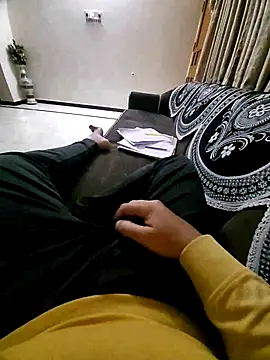 Snapshot of vansh1802 chatting on January 11, 2025, 5:29 pm vansh1802 online show from January 11, 2025, 5:29 pm