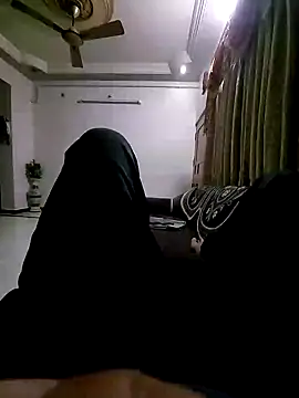 Snapshot of vansh1802 chatting on January 30, 2025, 8:21 pm vansh1802 online show from January 30, 2025, 8:21 pm