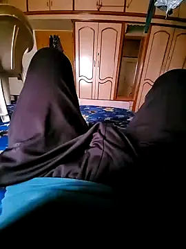 Snapshot of vansh1802 chatting on February 22, 2025, 8:29 am vansh1802 online show from February 22, 2025, 8:29 am