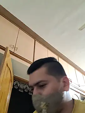 Snapshot of vansh1802 chatting on February 27, 2025, 5:47 pm vansh1802 online show from February 27, 2025, 5:47 pm