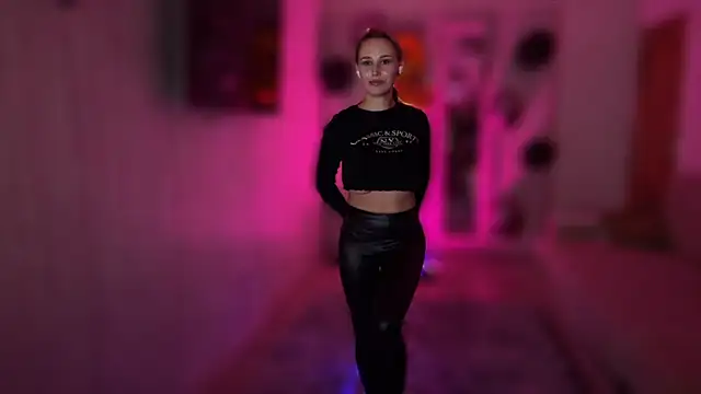 Snapshot of litlle_pie chatting on September 9, 2025, 8:08 pm litlle pie online show from September 9, 2025, 8:08 pm